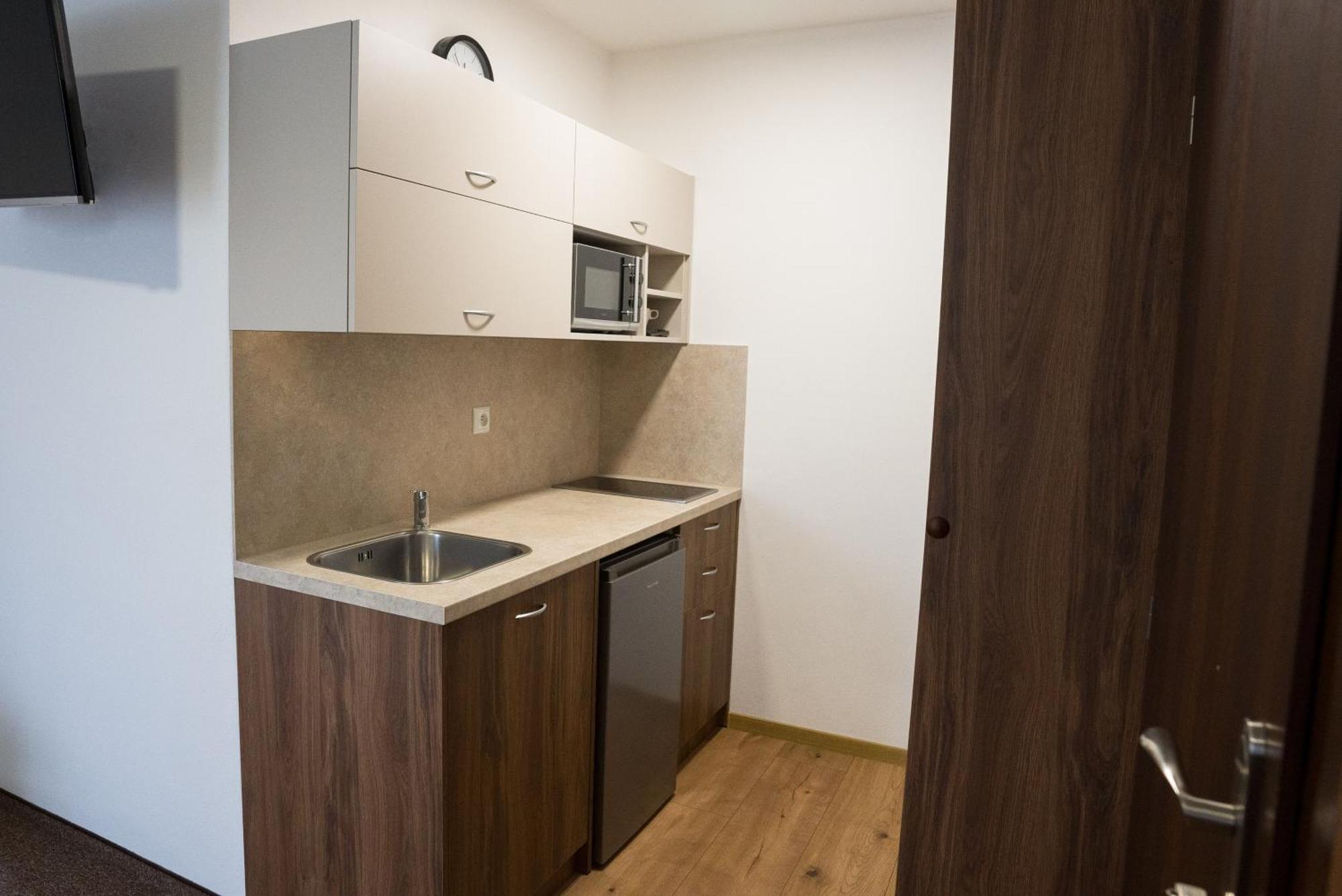 Apartmany Banff Besenova Bagian luar foto