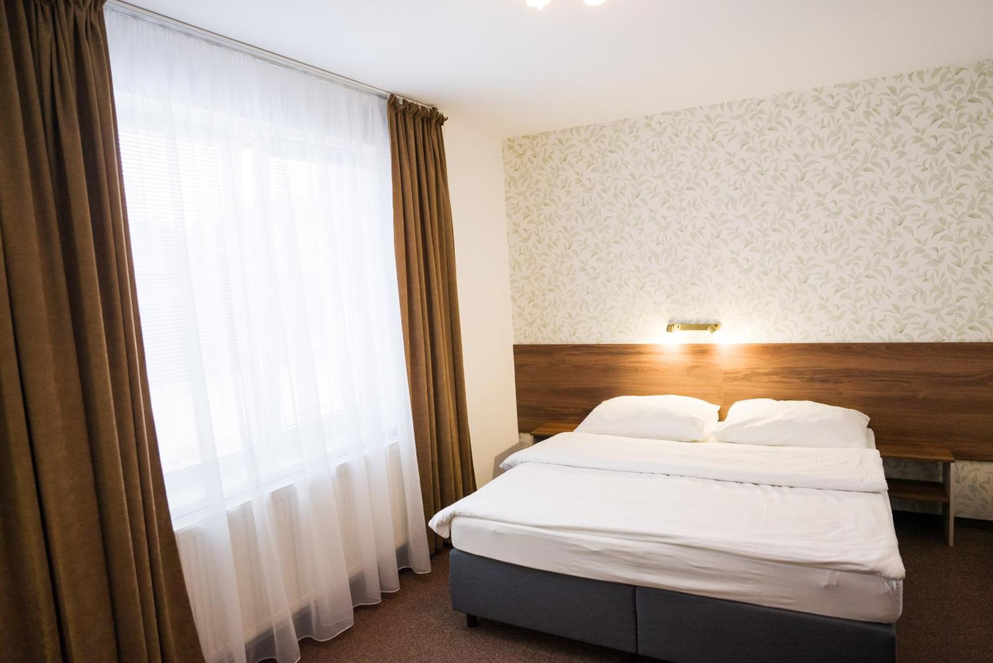 Apartmany Banff Besenova Bagian luar foto