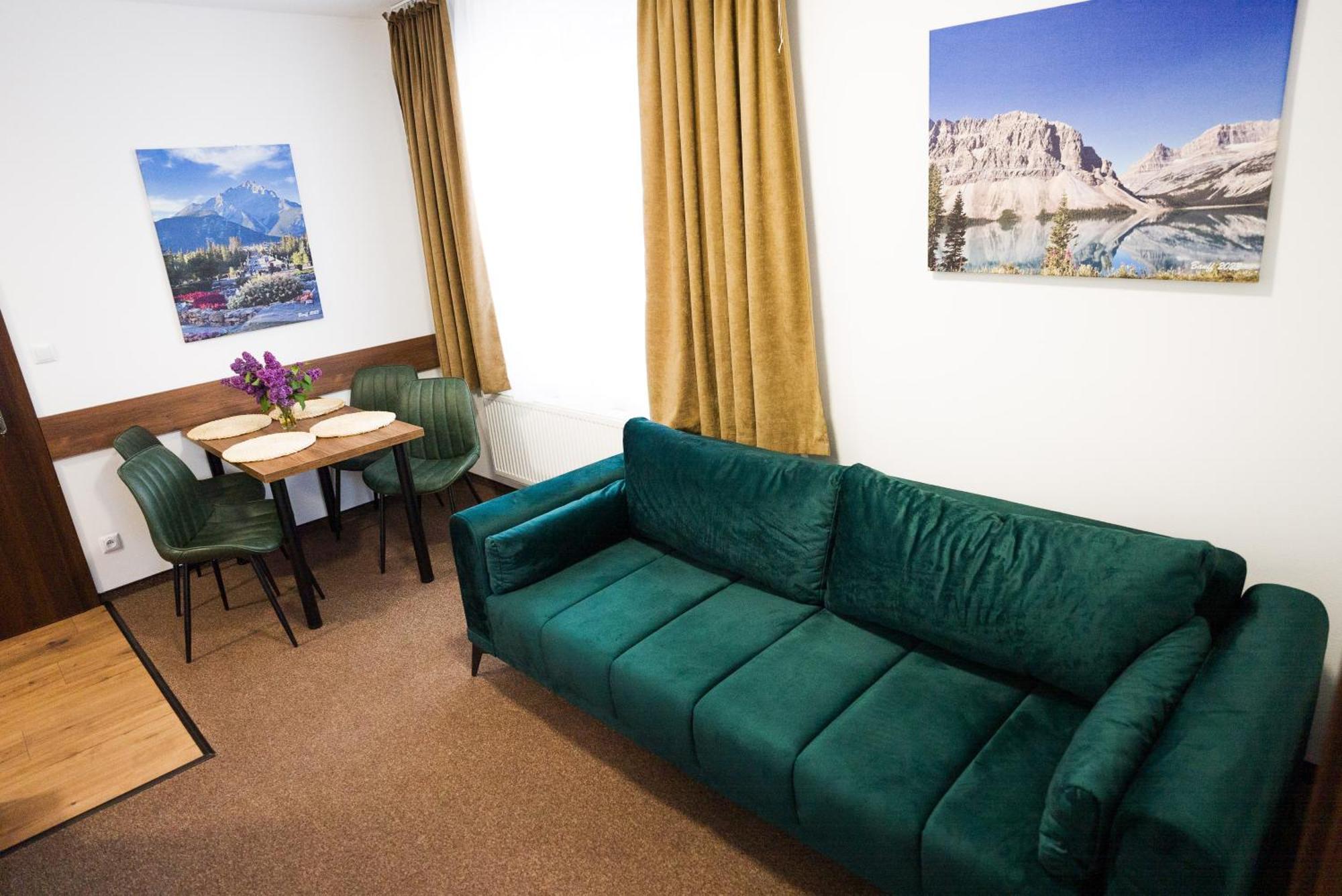 Apartmany Banff Besenova Bagian luar foto