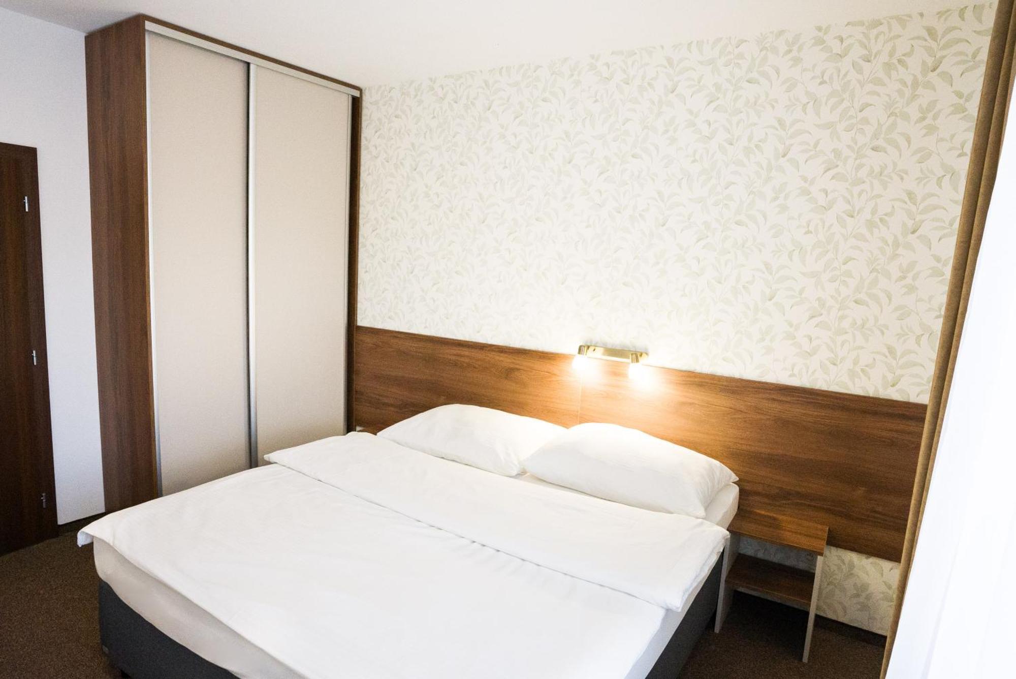Apartmany Banff Besenova Bagian luar foto