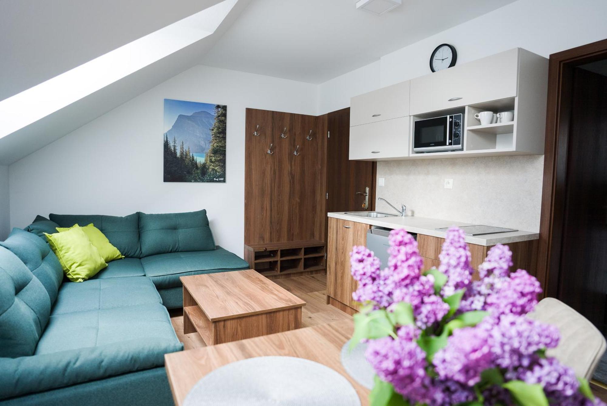 Apartmany Banff Besenova Bagian luar foto