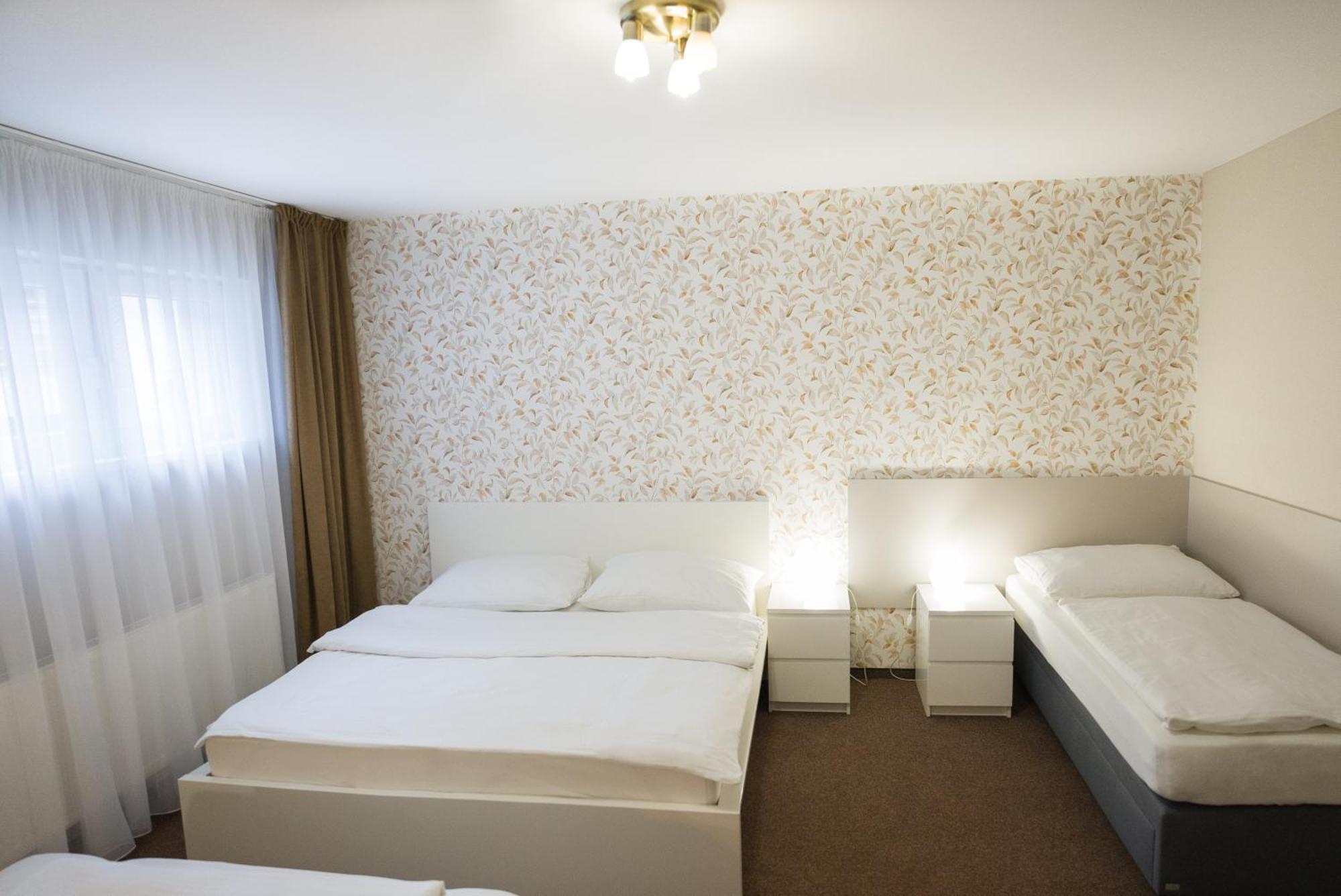 Apartmany Banff Besenova Bagian luar foto