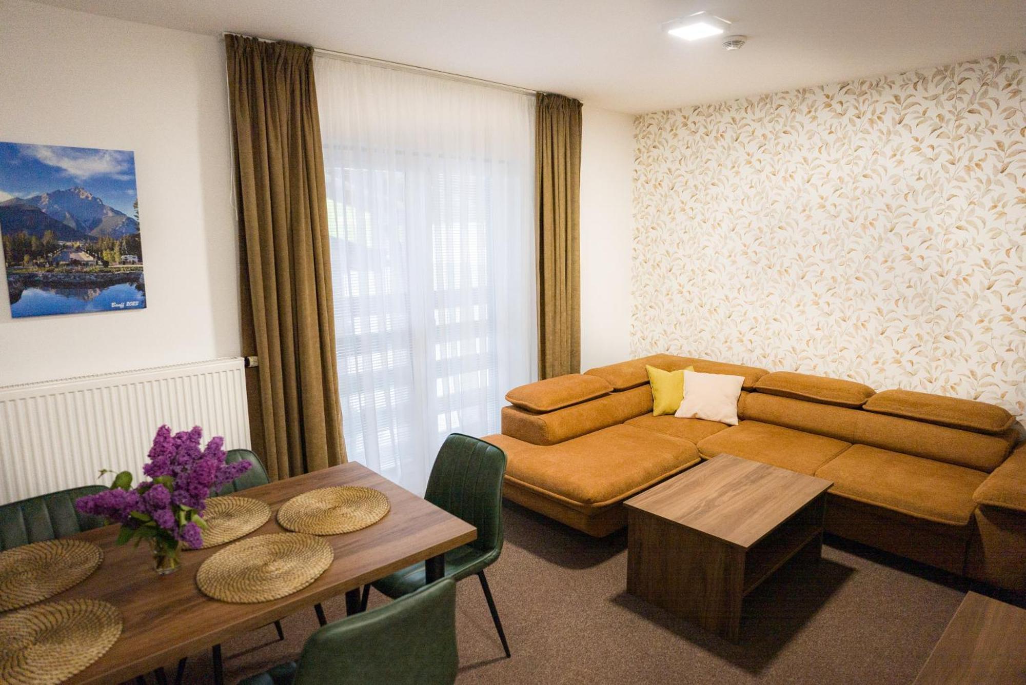 Apartmany Banff Besenova Bagian luar foto